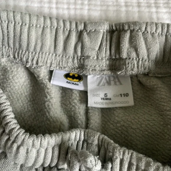 Zara Batman Sweatpants 5 - Picture 4 of 6
